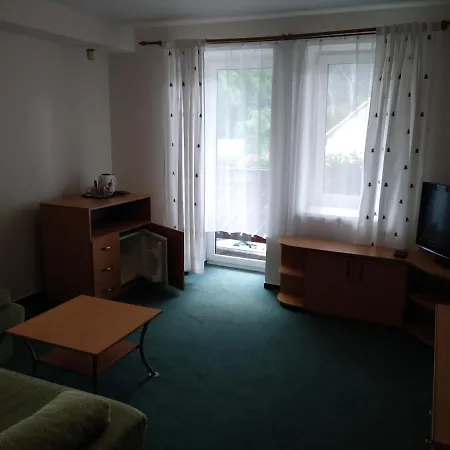 Pod Vlkolincom 3*